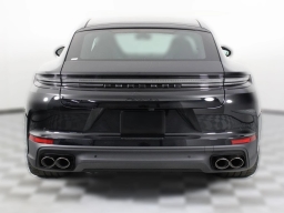 Porsche Panamera Base RWD 2026