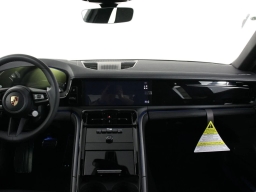 Porsche Panamera Base RWD 2026