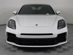 Porsche Panamera Base RWD 2026