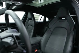 Porsche Panamera 4 AWD 2025