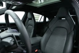 Porsche Panamera 4 AWD 2025