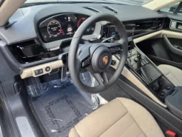 Porsche Panamera Base RWD 2026