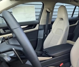 Porsche Panamera Base RWD 2026