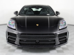 Porsche Panamera Base RWD 2026