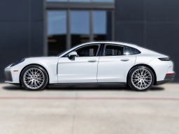 Porsche Panamera 4 AWD 2026