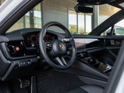 Porsche Panamera 4 AWD 2026