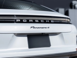 Porsche Panamera 4 AWD 2026