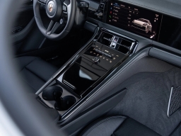 Porsche Panamera 4 AWD 2026