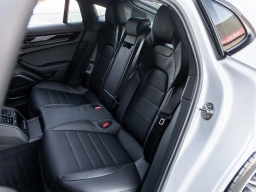 Porsche Panamera 4 AWD 2026