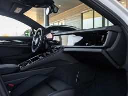 Porsche Panamera 4 AWD 2026