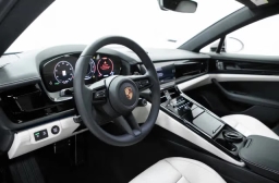 Porsche Panamera Base RWD 2026