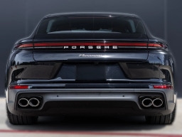 Porsche Panamera 4 AWD 2026