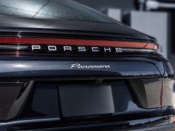 Porsche Panamera 4 AWD 2026
