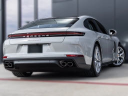 Porsche Panamera 4 AWD 2026