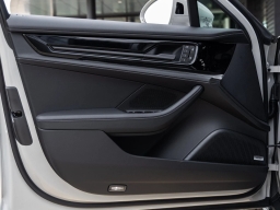 Porsche Panamera 4 AWD 2026