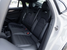 Porsche Panamera 4 AWD 2026