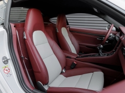 Porsche 718 Cayman S Coupe 2025