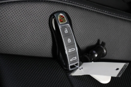 Porsche Taycan 4S Black Edition AWD 2026