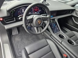 Porsche Taycan 4S AWD 2025