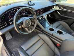 Porsche Taycan Turbo AWD 2025