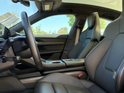 Porsche Taycan Turbo AWD 2025