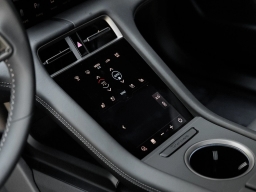 Porsche Taycan Turbo AWD 2025