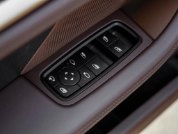 Porsche Taycan Turbo S AWD 2026