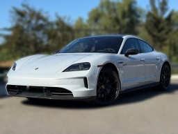 Porsche Taycan GTS AWD 2026