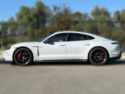 Porsche Taycan GTS AWD 2026