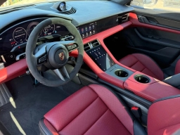 Porsche Taycan GTS AWD 2026