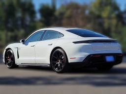 Porsche Taycan GTS AWD 2025