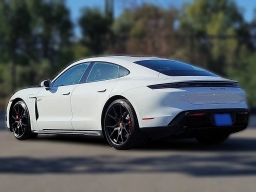 Porsche Taycan GTS AWD 2025