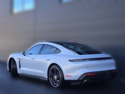 Porsche Taycan GTS AWD 2026