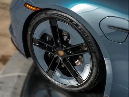 Porsche Taycan GTS AWD 2026