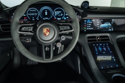 Porsche Taycan GTS AWD 2026