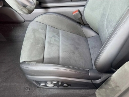 Porsche Taycan Turbo GT AWD w/Weissach Package 2025