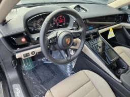 Porsche Panamera 4 E-Hybrid AWD 2026