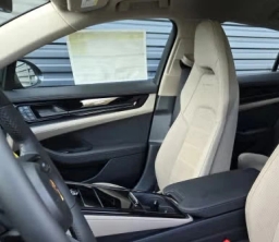 Porsche Panamera 4 E-Hybrid AWD 2026