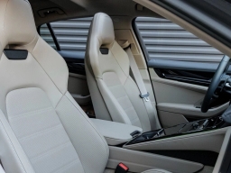 Porsche Panamera 4 E-Hybrid AWD 2026