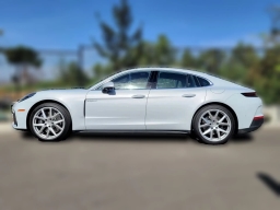 Porsche Panamera 4 E-Hybrid AWD 2026