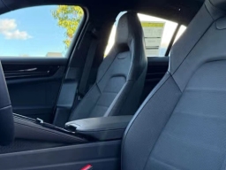 Porsche Panamera 4 E-Hybrid AWD 2026