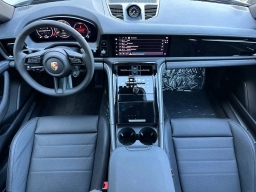 Porsche Panamera 4 E-Hybrid AWD 2026