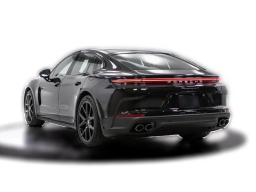 Porsche Panamera 4 E-Hybrid AWD 2026
