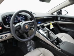 Porsche Panamera 4 E-Hybrid AWD 2026