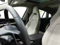 Porsche Panamera 4 E-Hybrid AWD 2026