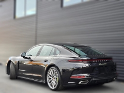 Porsche Panamera 4 E-Hybrid AWD 2026