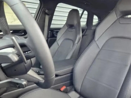 Porsche Panamera 4 E-Hybrid AWD 2026