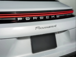 Porsche Panamera 4 E-Hybrid AWD 2026