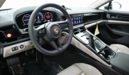 Porsche Panamera 4 E-Hybrid AWD 2026