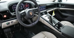 Porsche Panamera 4 E-Hybrid AWD 2026